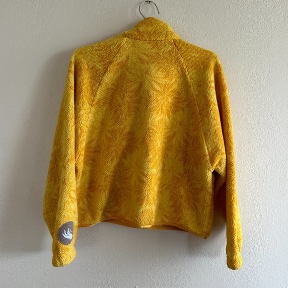 Nike Sportswear Cozy Sherpa Yellow Floral Fuzzy Jacket - Picture 4 of 5